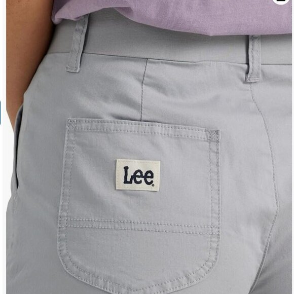 NWT Lee womens Ultra Lux Comfort With Flex-to-go Utility Bermuda Short, gray - Picture 4 of 7